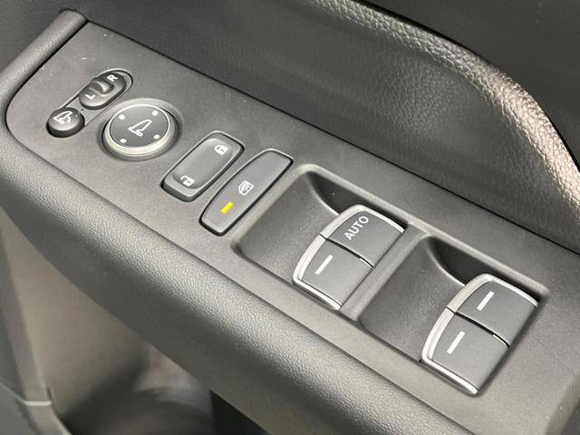 スパーダ 登録済未使用車 ホンダセンシング レーダークルーズ 両側電動スライドドア シートヒーター 電動リアゲート LEDヘッドライト オートライト オートエアコン スマートキー プッシュスタート(29枚目)