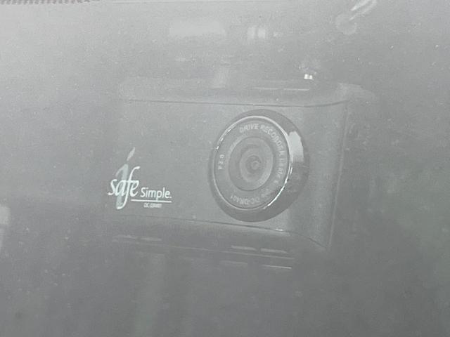 ヴォクシー ＺＳ　煌　フリップダウンモニター　ＡＬＰＩＮＥ１１型ナビ　両側電動スライドドア　衝突軽減システム　バックカメラ　ドライブレコーダー　ＥＴＣ　Ｂｌｕｅｔｏｏｔｈ再生　フルセグＴＶ　ＬＥＤヘッドライト（8枚目）
