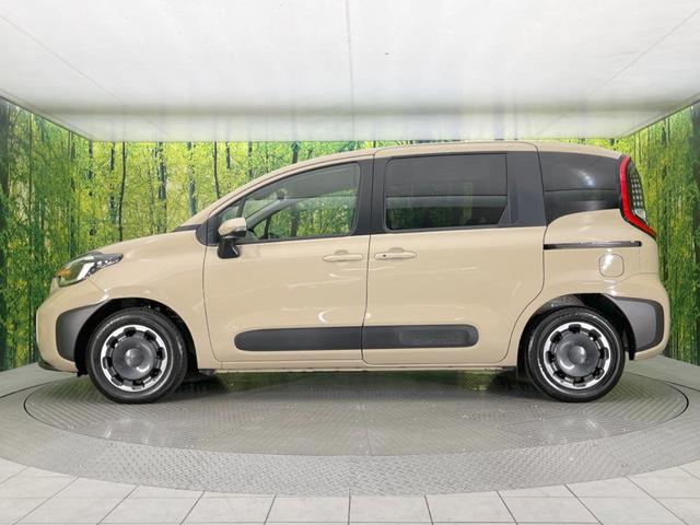 シエンタ ハイブリッドＺ　両側電動ドア　全周囲カメラ　セーフティセンス　レーダークルーズ　純正１０．５型ナビ　禁煙車　ドラレコ　コーナーセンサー　スマートキー　ＬＥＤヘッド　ＥＴＣ２．０　オートハイビーム　オートエアコン（37枚目）