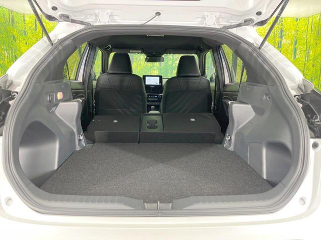 ヤリスクロス ハイブリッドＺ　バックカメラ　セーフティセンス　レーダークルーズ　純正８型ナビ　禁煙車　ハーフレザーシート　パワーシート　コーナーセンサー　スマートキー　ＬＥＤヘッド　ＥＴＣ　オートハイビーム　オートライト（10枚目）