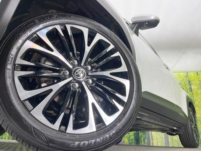 ヤリスクロス ハイブリッドＺ　バックカメラ　セーフティセンス　レーダークルーズ　純正８型ナビ　禁煙車　ハーフレザーシート　パワーシート　コーナーセンサー　スマートキー　ＬＥＤヘッド　ＥＴＣ　オートハイビーム　オートライト（13枚目）