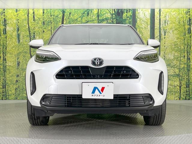 ヤリスクロス ハイブリッドＺ　バックカメラ　セーフティセンス　レーダークルーズ　純正８型ナビ　禁煙車　ハーフレザーシート　パワーシート　コーナーセンサー　スマートキー　ＬＥＤヘッド　ＥＴＣ　オートハイビーム　オートライト（14枚目）