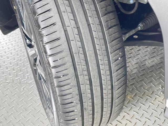 ヤリスクロス ハイブリッドＺ　バックカメラ　セーフティセンス　レーダークルーズ　純正８型ナビ　禁煙車　ハーフレザーシート　パワーシート　コーナーセンサー　スマートキー　ＬＥＤヘッド　ＥＴＣ　オートハイビーム　オートライト（24枚目）