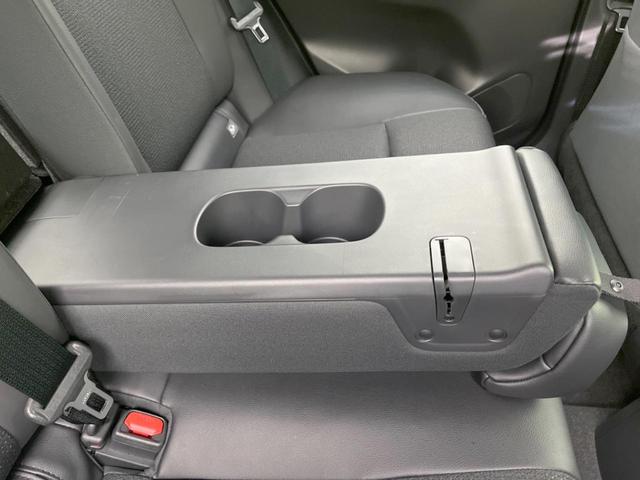 ヤリスクロス ハイブリッドＺ　バックカメラ　セーフティセンス　レーダークルーズ　純正８型ナビ　禁煙車　ハーフレザーシート　パワーシート　コーナーセンサー　スマートキー　ＬＥＤヘッド　ＥＴＣ　オートハイビーム　オートライト（43枚目）