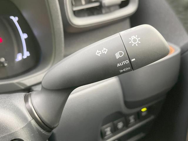シエンタ ハイブリッドＺ　登録済未使用車　両側電動ドア　全周囲カメラ　純正１０．５型ナビ　セーフティセンス　レーダークルーズ　ドラレコ　コーナーセンサー　スマートキー　ＬＥＤヘッド　ＥＴＣ２．０　オートハイビーム　オートライト（49枚目）