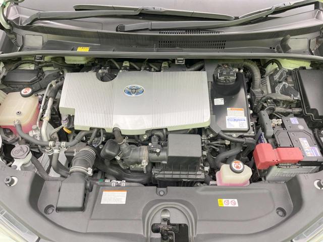 プリウス Ｓセーフティプラス　ＡＬＰＩＮＥ９型　バックカメラ　衝突軽減システム　レーダークルーズ　禁煙車　ドラレコ　コーナーセンサー　スマートキー　ＬＥＤヘッド　ビルトインＥＴＣ　オートハイビーム　車線逸脱警報（18枚目）