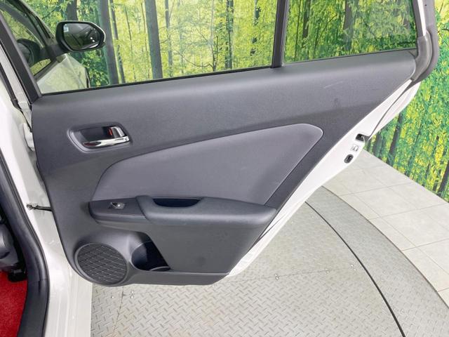 プリウス Ｓセーフティプラス　ＡＬＰＩＮＥ９型　バックカメラ　衝突軽減システム　レーダークルーズ　禁煙車　ドラレコ　コーナーセンサー　スマートキー　ＬＥＤヘッド　ビルトインＥＴＣ　オートハイビーム　車線逸脱警報（38枚目）