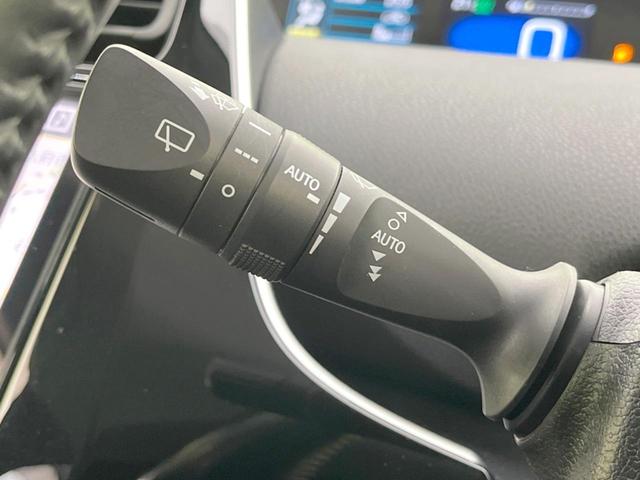 プリウス Ｓセーフティプラス　ＡＬＰＩＮＥ９型　バックカメラ　衝突軽減システム　レーダークルーズ　禁煙車　ドラレコ　コーナーセンサー　スマートキー　ＬＥＤヘッド　ビルトインＥＴＣ　オートハイビーム　車線逸脱警報（48枚目）