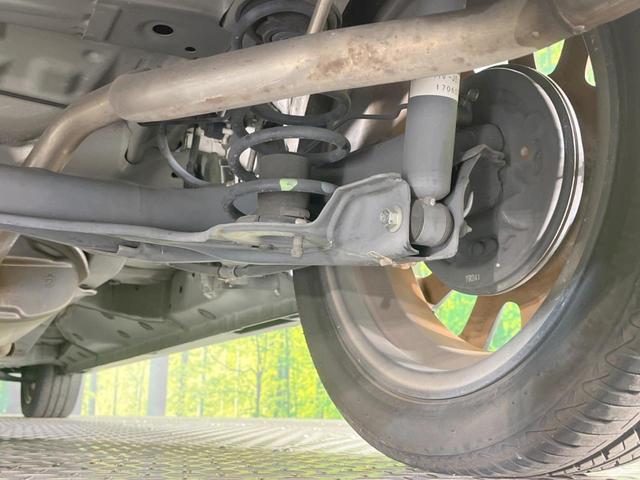 Ｎ－ＢＯＸカスタム Ｇ　ターボＳＳブラックスタイルパッケージ　両側電動ドア　ＳＤナビ　バックカメラ　衝突被害軽減システム　禁煙車　スマートキー　ＨＩＤヘッド　ビルトインＥＴＣ　クルコン　オートライト　オートエアコン　純正１５インチアルミ（21枚目）