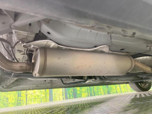 Ｎ－ＢＯＸカスタム Ｇ　ターボＳＳブラックスタイルパッケージ　両側電動ドア　ＳＤナビ　バックカメラ　衝突被害軽減システム　禁煙車　スマートキー　ＨＩＤヘッド　ビルトインＥＴＣ　クルコン　オートライト　オートエアコン　純正１５インチアルミ（22枚目）