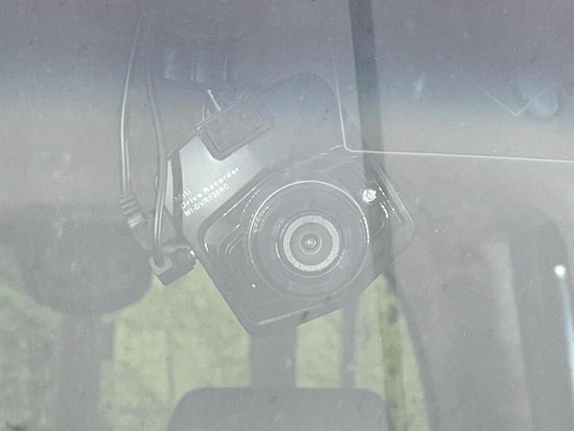 Ｎ－ＢＯＸカスタム Ｇ　ターボＳＳブラックスタイルパッケージ　両側電動ドア　ＳＤナビ　バックカメラ　衝突被害軽減システム　禁煙車　スマートキー　ＨＩＤヘッド　ビルトインＥＴＣ　クルコン　オートライト　オートエアコン　純正１５インチアルミ（26枚目）