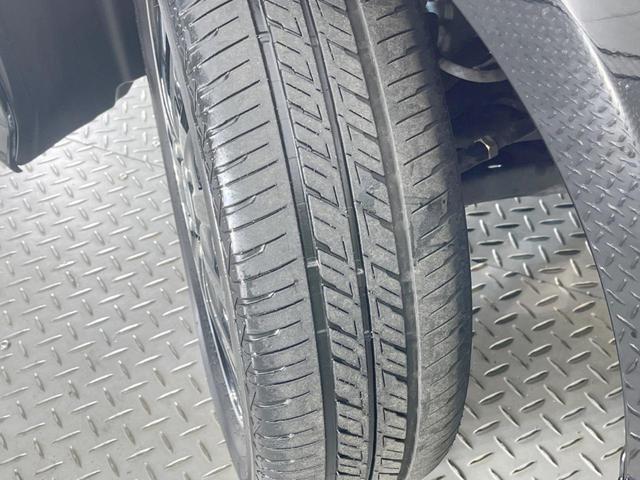 Ｎ－ＢＯＸカスタム Ｇ　ターボＳＳブラックスタイルパッケージ　両側電動ドア　ＳＤナビ　バックカメラ　衝突被害軽減システム　禁煙車　スマートキー　ＨＩＤヘッド　ビルトインＥＴＣ　クルコン　オートライト　オートエアコン　純正１５インチアルミ（28枚目）