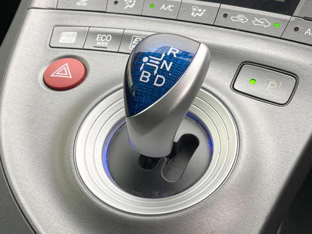 プリウス Ｓ　純正ＳＤナビ　バックカメラ　スマートキー　ＨＩＤヘッド　ビルトインＥＴＣ　オートライト　純正１５インチアルミ　Ｂｌｕｅｔｏｏｔｈ　ＣＤ　ＤＶＤ再生　フルセグ（49枚目）
