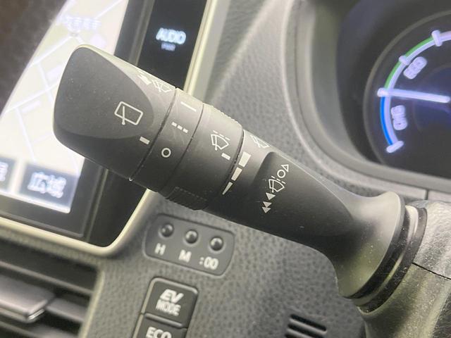 エスクァイア ハイブリッドＧｉ　プレミアムパッケージ　両側電動ドア　純正１０型ナビ　後席モニター　バックカメラ　衝突被害軽減システム　禁煙車　シートヒーター　コーナーセンサー　スマートキー　ＬＥＤヘッド　ビルトインＥＴＣ　クルコン　オートハイビーム（51枚目）