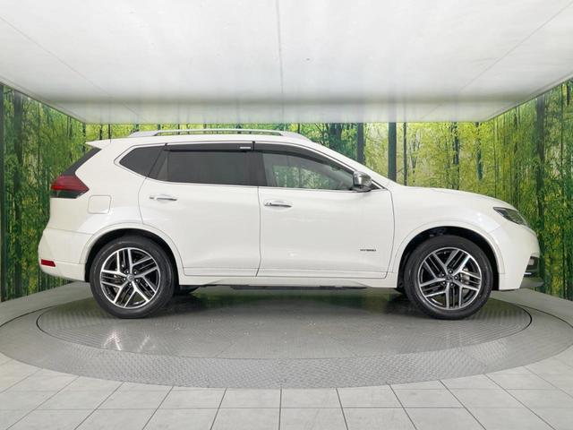 エクストレイル オーテック ハイブリッド iパッケージ ガラスルーフ 全周囲カメラ 衝突被害軽減システム レーダークルーズ 禁煙車 電動リアゲート ドラレコ コーナーセンサー スマートキー LEDヘッド ルーフレール ビルトインETC オートライト(31枚目)