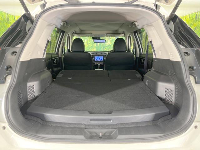 エクストレイル オーテック ハイブリッド iパッケージ ガラスルーフ 全周囲カメラ 衝突被害軽減システム レーダークルーズ 禁煙車 電動リアゲート ドラレコ コーナーセンサー スマートキー LEDヘッド ルーフレール ビルトインETC オートライト(37枚目)