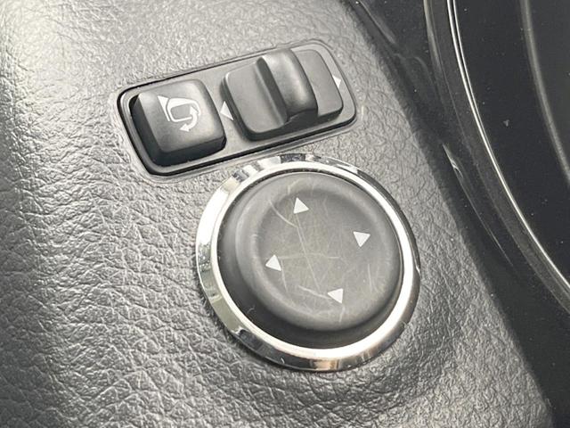 エクストレイル オーテック ハイブリッド iパッケージ ガラスルーフ 全周囲カメラ 衝突被害軽減システム レーダークルーズ 禁煙車 電動リアゲート ドラレコ コーナーセンサー スマートキー LEDヘッド ルーフレール ビルトインETC オートライト(43枚目)