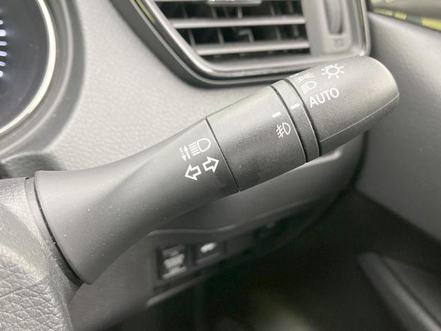 エクストレイル オーテック ハイブリッド iパッケージ ガラスルーフ 全周囲カメラ 衝突被害軽減システム レーダークルーズ 禁煙車 電動リアゲート ドラレコ コーナーセンサー スマートキー LEDヘッド ルーフレール ビルトインETC オートライト(47枚目)