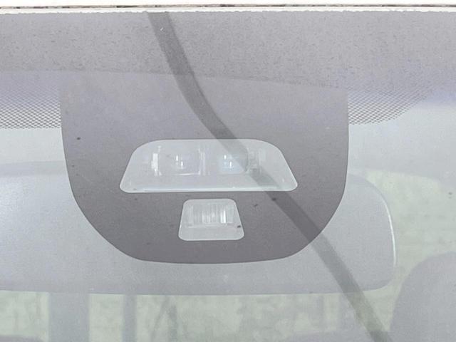 Ｎ－ＯＮＥ スタンダード・Ｌ　純正ＳＤナビ　シティーブレーキアクティブシステム　バックカメラ　禁煙車　スマートキー　ＨＩＤヘッド　ビルトインＥＴＣ　オートライト　オートエアコン　Ｂｌｕｅｔｏｏｔｈ　ＣＤ　ＤＶＤ再生　フルセグ（3枚目）