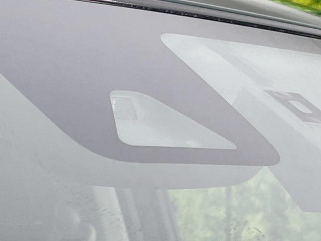 パッソ モーダ　Ｓ　純正ナビ　衝突被害軽減システム　禁煙車　ドラレコ　スマートキー　ＬＥＤヘッド　ＥＴＣ２．０　オートエアコン　Ｂｌｕｅｔｏｏｔｈ　ＣＤ　ＤＶＤ再生　フルセグ　アイドリングストップ（4枚目）