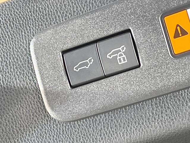 ランドクルーザー250 VXファーストエディション 4WD 7人乗り サンルーフ 全周囲カメラ セーフティセンス レーダークルーズ 禁煙車 レザーシート 前席シートエアコン パワーシート ドラレコ コーナーセンサー スマートキー LEDヘッド(44枚目)