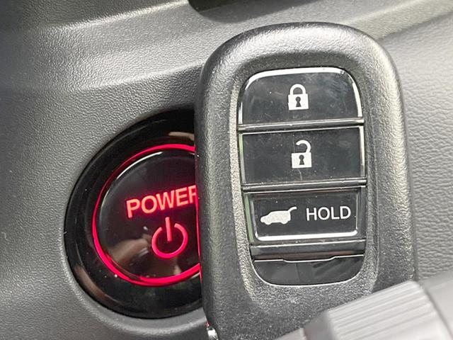 ヴェゼル e:HEV Z メーカー9型ナビ 全周囲カメラ 衝突軽減装置 レーダークルーズ 禁煙車 電動リアゲート ハーフレザーシート ドラレコ コーナーセンサー スマートキー LEDヘッド ETC2.0 オートハイビーム(7枚目)