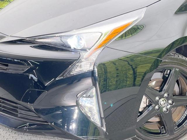 プリウス Sツーリングセレクション 純正9型ナビ 衝突軽減 禁煙車 スマートキー LEDヘッド ビルトインETC オートハイビーム オートライト オートエアコン シートヒーター 純正17インチアルミ Bluetooth CD DVD再生(12枚目)