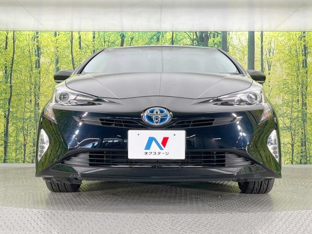 プリウス Sツーリングセレクション 純正9型ナビ 衝突軽減 禁煙車 スマートキー LEDヘッド ビルトインETC オートハイビーム オートライト オートエアコン シートヒーター 純正17インチアルミ Bluetooth CD DVD再生(14枚目)