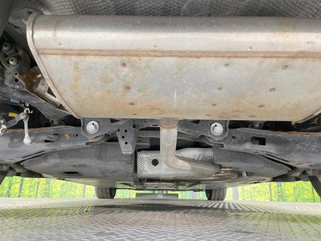 プリウス Sツーリングセレクション 純正9型ナビ 衝突軽減 禁煙車 スマートキー LEDヘッド ビルトインETC オートハイビーム オートライト オートエアコン シートヒーター 純正17インチアルミ Bluetooth CD DVD再生(19枚目)