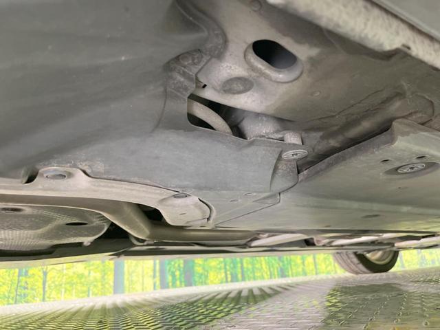 プリウス Sツーリングセレクション 純正9型ナビ 衝突軽減 禁煙車 スマートキー LEDヘッド ビルトインETC オートハイビーム オートライト オートエアコン シートヒーター 純正17インチアルミ Bluetooth CD DVD再生(22枚目)