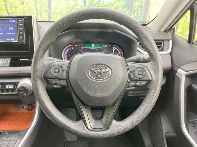 RAV4 アドベンチャー 4WD 純正ナビ バックカメラ 衝突軽減システム レーダークルーズ BSM 禁煙車 パワーシート ドラレコ スマートキー LEDヘッド ルーフレール ビルトインETC オートハイビーム オートライト(11枚目)