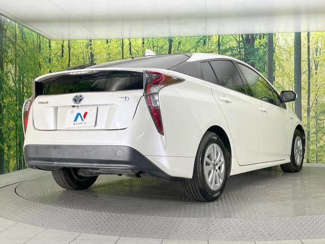 プリウス Ｓ　純正ナビ　バックカメラ　衝突被害軽減システム　レーダークルーズ　禁煙車　スマートキー　ＬＥＤヘッド　ビルトインＥＴＣ　オートハイビーム　オートライト　オートエアコン　純正１５インチアルミ（16枚目）