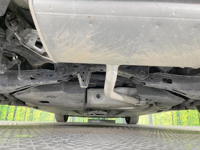 プリウス Ｓ　純正ナビ　バックカメラ　衝突被害軽減システム　レーダークルーズ　禁煙車　スマートキー　ＬＥＤヘッド　ビルトインＥＴＣ　オートハイビーム　オートライト　オートエアコン　純正１５インチアルミ（18枚目）