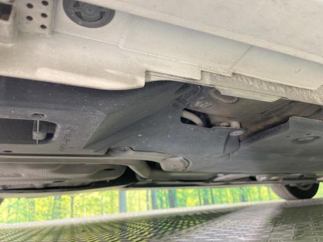 プリウス Ｓ　純正ナビ　バックカメラ　衝突被害軽減システム　レーダークルーズ　禁煙車　スマートキー　ＬＥＤヘッド　ビルトインＥＴＣ　オートハイビーム　オートライト　オートエアコン　純正１５インチアルミ（21枚目）