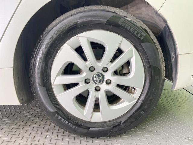 プリウス Ｓ　純正ナビ　バックカメラ　衝突被害軽減システム　レーダークルーズ　禁煙車　スマートキー　ＬＥＤヘッド　ビルトインＥＴＣ　オートハイビーム　オートライト　オートエアコン　純正１５インチアルミ（28枚目）