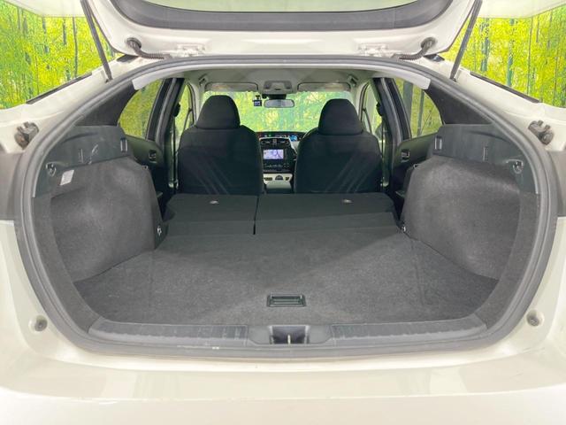 プリウス Ｓ　純正ナビ　バックカメラ　衝突被害軽減システム　レーダークルーズ　禁煙車　スマートキー　ＬＥＤヘッド　ビルトインＥＴＣ　オートハイビーム　オートライト　オートエアコン　純正１５インチアルミ（39枚目）