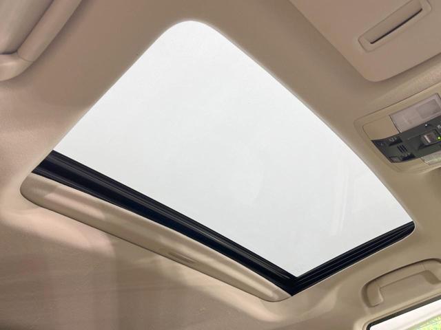 ランドクルーザープラド TX Lパッケージ マットブラックエディション 7人乗り サンルーフ メーカー9型ナビ 全周囲カメラ 衝突被害軽減システム レーダークルーズ 禁煙車 レザーシート BSM 前席シートエアコン スマートキー LEDヘッド ルーフレール ETC2.0(3枚目)