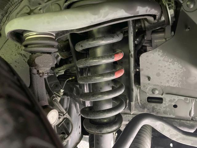 ランドクルーザープラド TX Lパッケージ マットブラックエディション 7人乗り サンルーフ メーカー9型ナビ 全周囲カメラ 衝突被害軽減システム レーダークルーズ 禁煙車 レザーシート BSM 前席シートエアコン スマートキー LEDヘッド ルーフレール ETC2.0(21枚目)