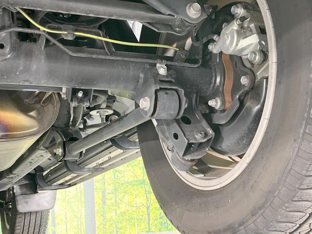 ランドクルーザープラド TX Lパッケージ マットブラックエディション 7人乗り サンルーフ メーカー9型ナビ 全周囲カメラ 衝突被害軽減システム レーダークルーズ 禁煙車 レザーシート BSM 前席シートエアコン スマートキー LEDヘッド ルーフレール ETC2.0(22枚目)