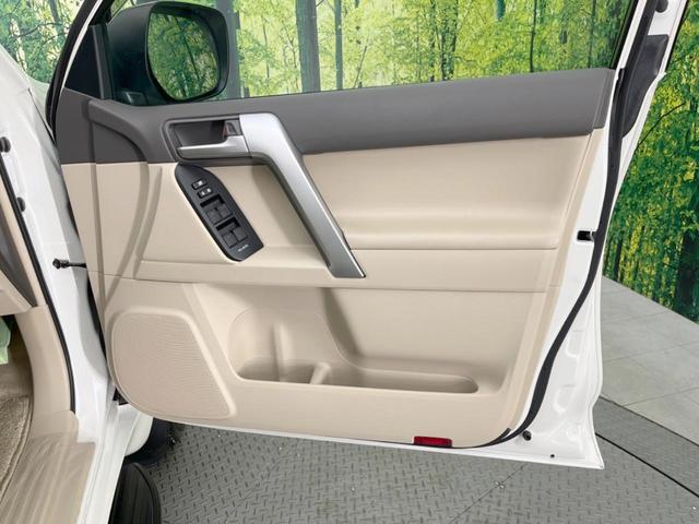 ランドクルーザープラド TX Lパッケージ マットブラックエディション 7人乗り サンルーフ メーカー9型ナビ 全周囲カメラ 衝突被害軽減システム レーダークルーズ 禁煙車 レザーシート BSM 前席シートエアコン スマートキー LEDヘッド ルーフレール ETC2.0(43枚目)