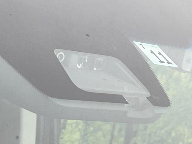 デリカD:5 P 4WD 両側電動ドア 純正SDナビ 後席モニター 全周囲カメラ e-Assist レーダークルーズ 禁煙車 電動リアゲート パワーシート ドラレコ コーナーセンサー スマートキー LEDヘッド(3枚目)