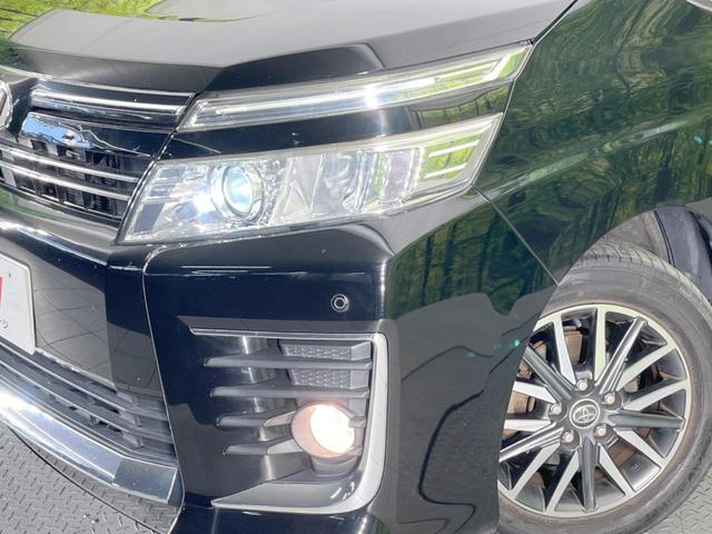 ヴォクシー ＺＳ　煌　両側電動ドア　純正ＳＤナビ　後席モニター　バックカメラ　コーナーセンサー　スマートキー　ＬＥＤヘッド　ビルトインＥＴＣ　オートライト　デュアルエアコン　純正１６インチアルミ　リアエアコン（13枚目）