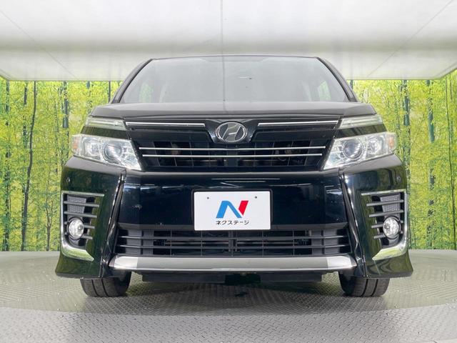 ヴォクシー ＺＳ　煌　両側電動ドア　純正ＳＤナビ　後席モニター　バックカメラ　コーナーセンサー　スマートキー　ＬＥＤヘッド　ビルトインＥＴＣ　オートライト　デュアルエアコン　純正１６インチアルミ　リアエアコン（16枚目）