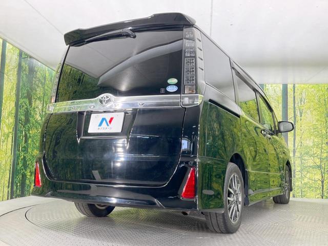 ヴォクシー ＺＳ　煌　両側電動ドア　純正ＳＤナビ　後席モニター　バックカメラ　コーナーセンサー　スマートキー　ＬＥＤヘッド　ビルトインＥＴＣ　オートライト　デュアルエアコン　純正１６インチアルミ　リアエアコン（18枚目）