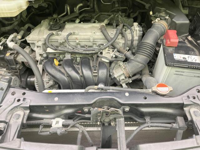 ヴォクシー ＺＳ　煌　両側電動ドア　純正ＳＤナビ　後席モニター　バックカメラ　コーナーセンサー　スマートキー　ＬＥＤヘッド　ビルトインＥＴＣ　オートライト　デュアルエアコン　純正１６インチアルミ　リアエアコン（19枚目）