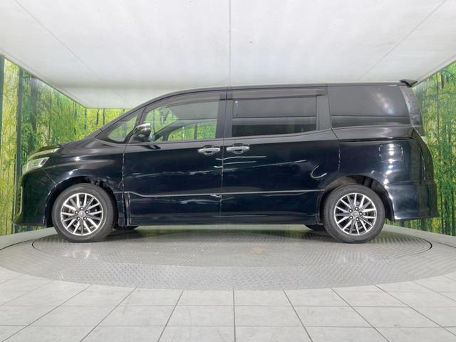 ヴォクシー ＺＳ　煌　両側電動ドア　純正ＳＤナビ　後席モニター　バックカメラ　コーナーセンサー　スマートキー　ＬＥＤヘッド　ビルトインＥＴＣ　オートライト　デュアルエアコン　純正１６インチアルミ　リアエアコン（49枚目）