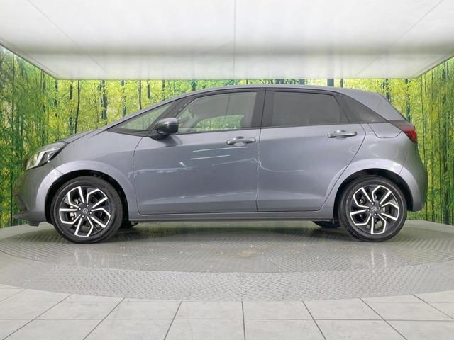 フィット ｅ：ＨＥＶホーム　純正ＳＤナビ　バックカメラ　ホンダセンシング　レーダークルーズ　禁煙車　ドラレコ　コーナーセンサー　スマートキー　ＬＥＤヘッド　ビルトインＥＴＣ　オートハイビーム　車線逸脱警報　オートライト（27枚目）