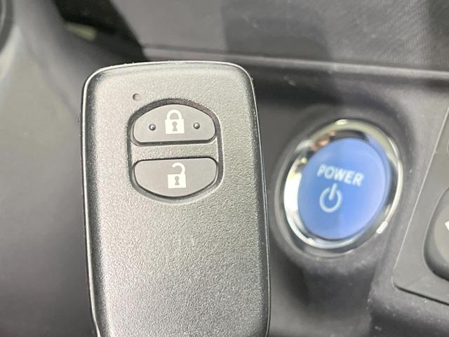 アクア X-アーバン 純正SDナビ バックカメラ 禁煙車 ハーフレザーシート ドラレコ スマートキー LEDヘッド ルーフレール ビルトインETC オートライト オートエアコン 純正16インチアルミ Bluetooth(6枚目)