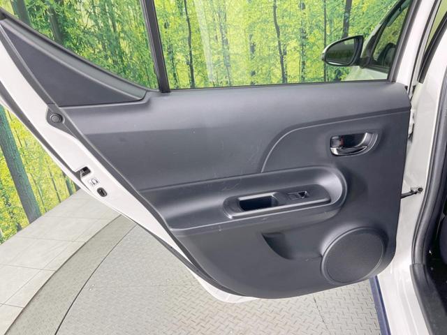 アクア X-アーバン 純正SDナビ バックカメラ 禁煙車 ハーフレザーシート ドラレコ スマートキー LEDヘッド ルーフレール ビルトインETC オートライト オートエアコン 純正16インチアルミ Bluetooth(36枚目)