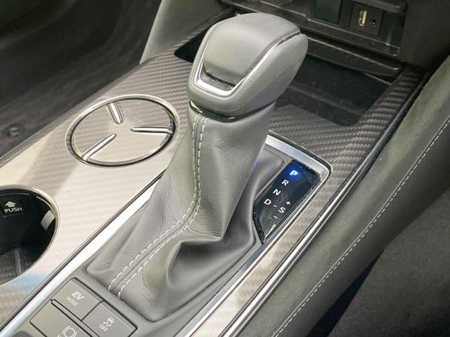 クラウンハイブリッド ＲＳアドバンス　サンルーフ　全周囲カメラ　衝突被害軽減システム　レーダークルーズ　禁煙車　ブラインドスポットモニター　ドラレコ　コーナーセンサー　スマートキー　ビルトインＥＴＣ　オートハイビーム（24枚目）